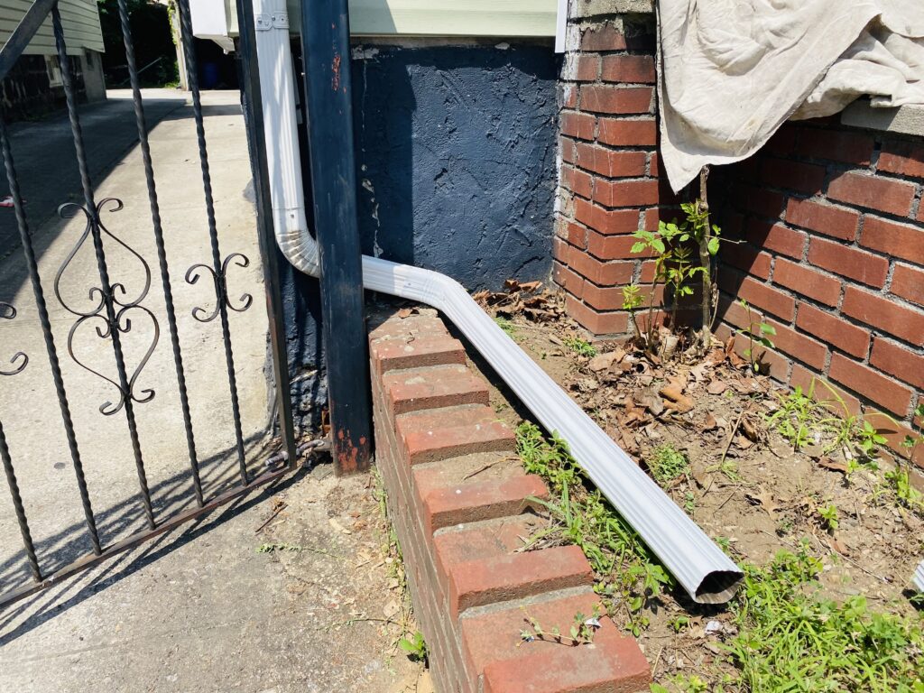 Downspouts Install